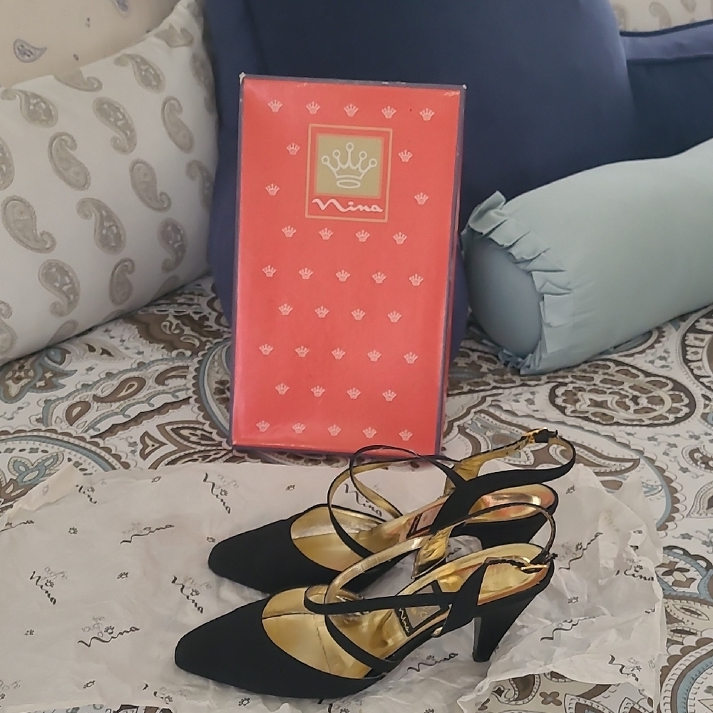 Nina Elegant Black Special Occasion Shoes